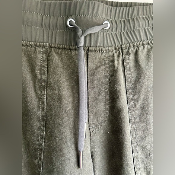 Athleta Cabo linen jogger in Cypress size 6 - Picture 5 of 12